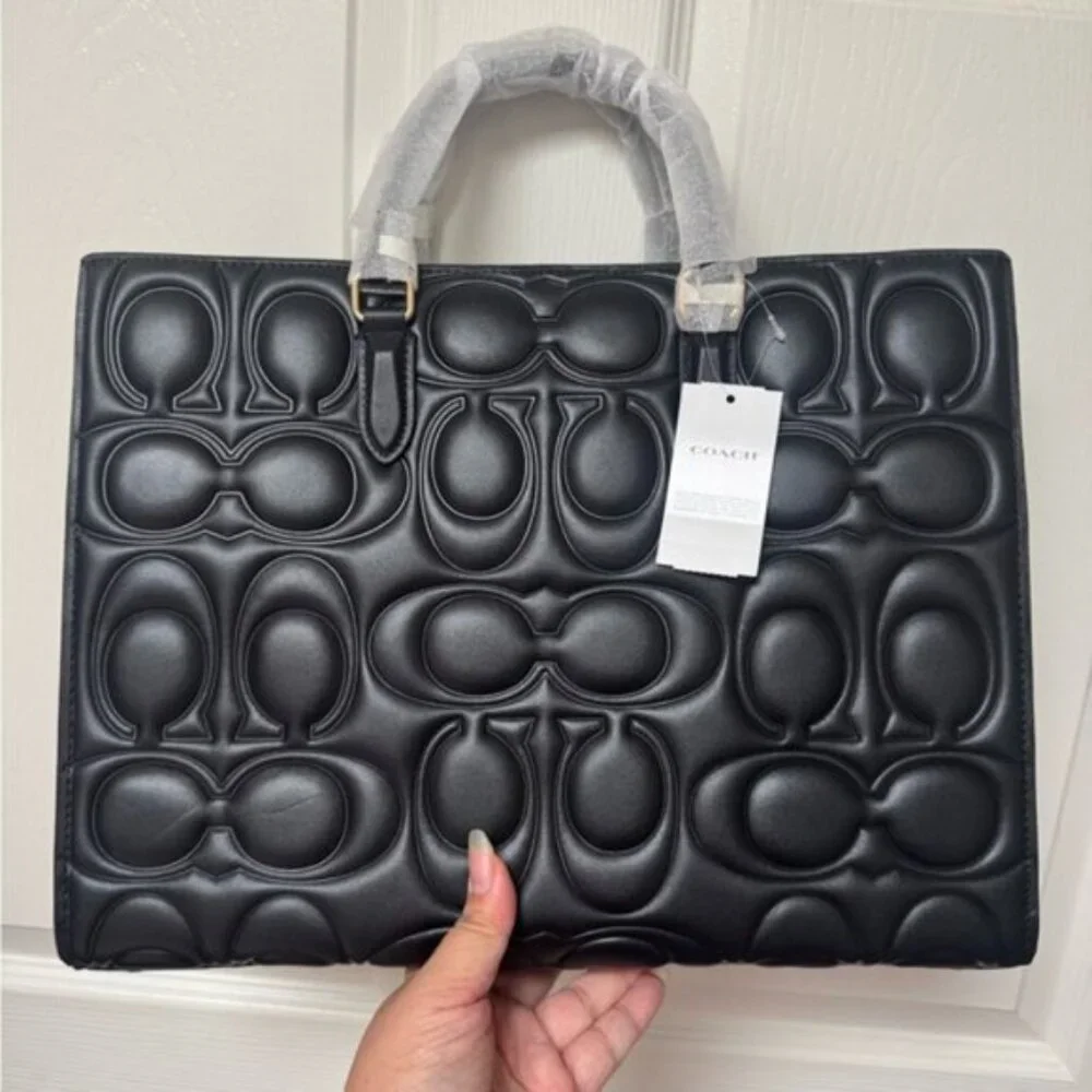 NWT Coach Maggie Tote Bag In Signature Leather CY672 Large size in Gold/Black - Picture 2 of 5